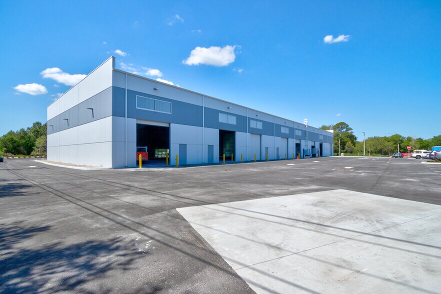 More Photos Of 4451 Eastport Park Way, Port Orange Industrial For Lease