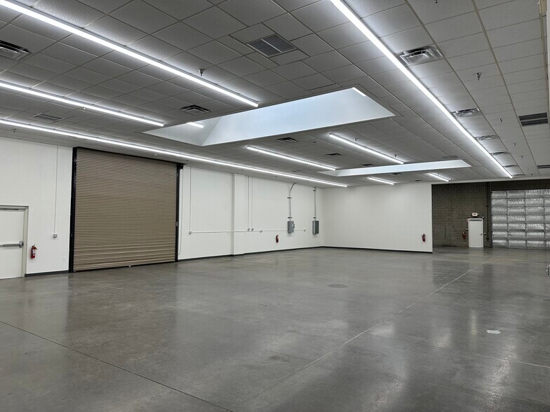 More Photos Of 4725 E Ivy St, Mesa Warehouse For Lease