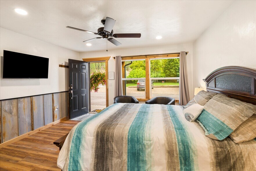 More Photos Of 89 Mullan W, Superior Apartments For Sale