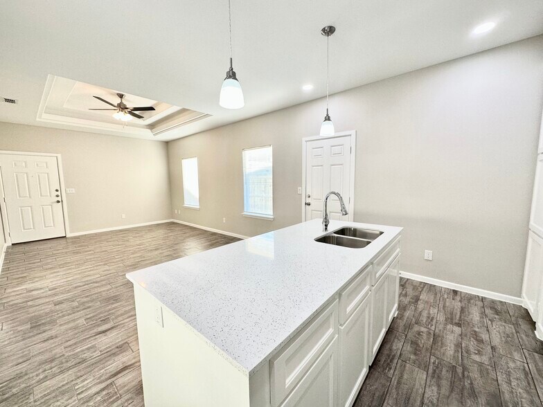 More Photos Of 1416 Petri Dr, Weslaco Apartments For Sale