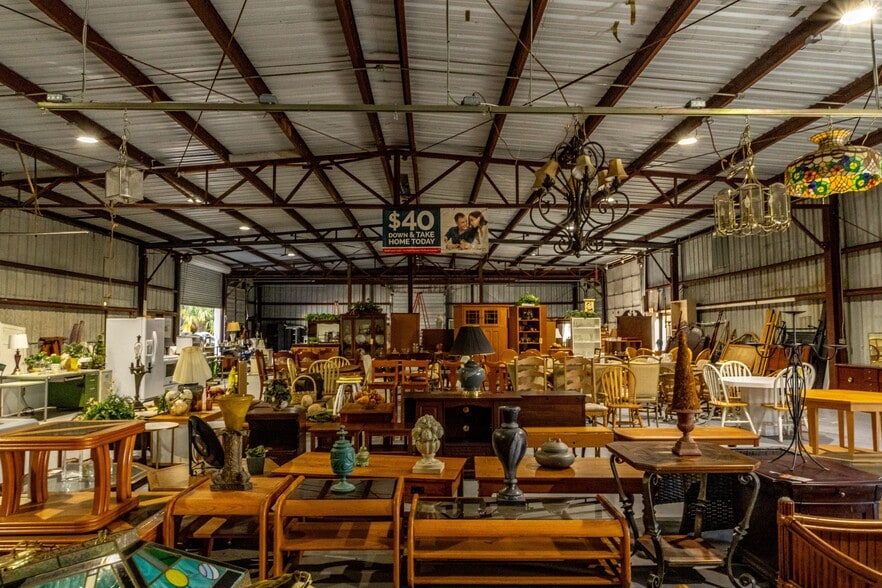 More Photos Of 1350 Ponce De Leon Blvd, Brooksville Warehouse For Sale