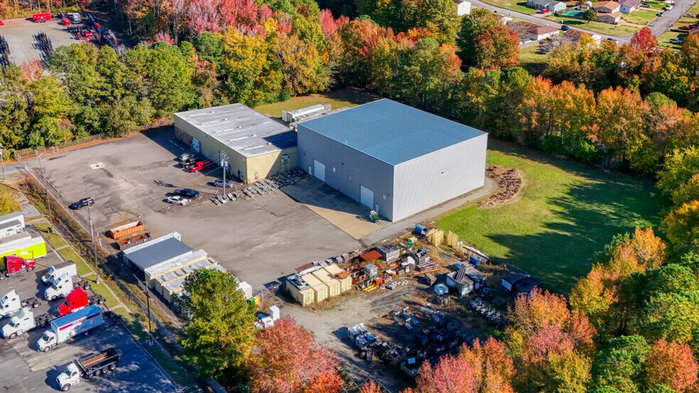 More Photos Of 1033 Cavalier Blvd, Chesapeake Manufacturing For Sale
