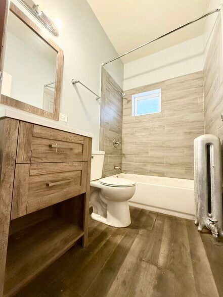 More Photos Of 6900 S Vernon Ave, Chicago Apartments For Sale