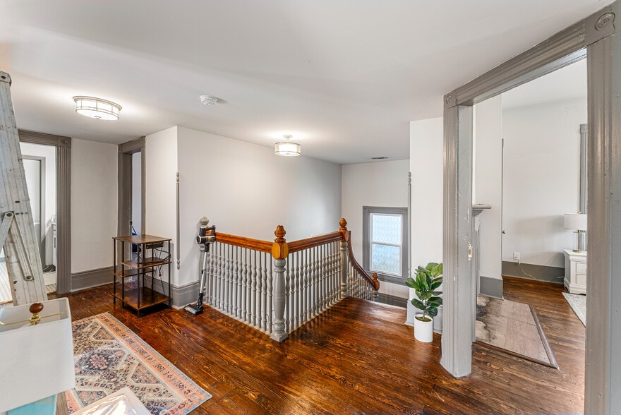 More Photos Of 1415 Highland Ave, Knoxville Multifamily For Sale