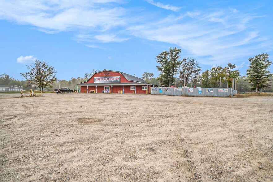 More Photos Of 6811 E M 72 Hwy, Grayling Bar For Sale