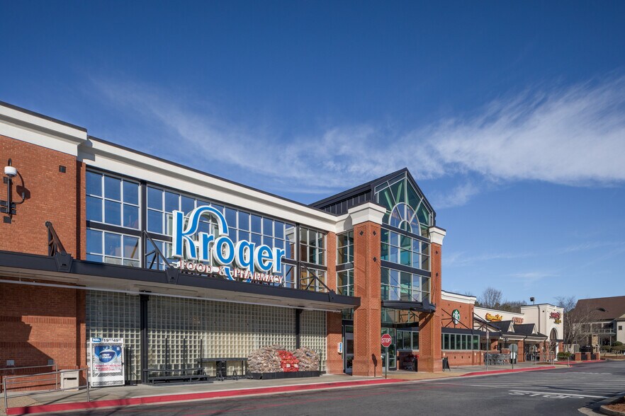 Primary Photo Of 805 S Glynn St, Fayetteville Unknown For Lease