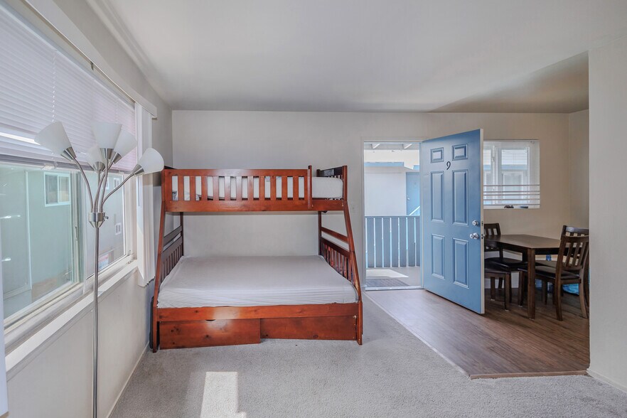 More Photos Of 309-315 Oak Ave, Redwood City Apartments For Sale