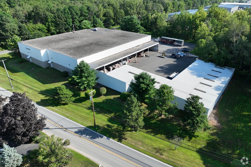 More Photos Of 4253 Albany St, Albany Warehouse For Lease