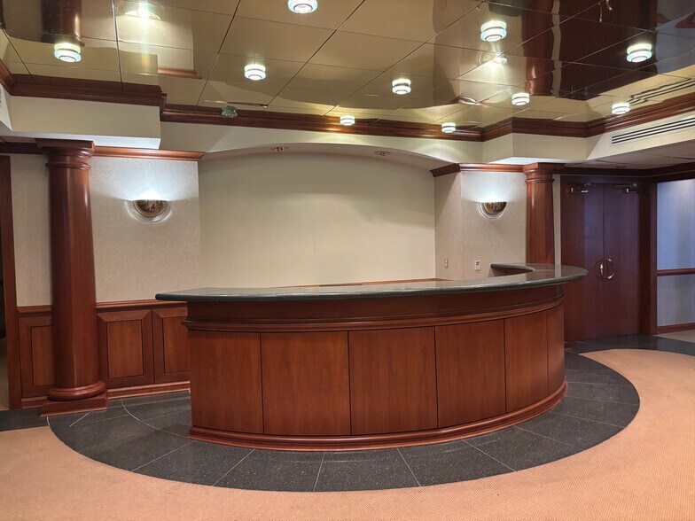More Photos Of 231-235 N 2nd St, Harrisburg Office For Sale