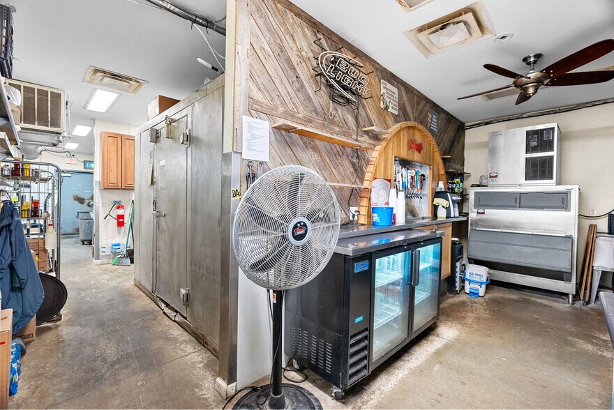 More Photos Of 2999 S Highway 94, Defiance Bar For Lease