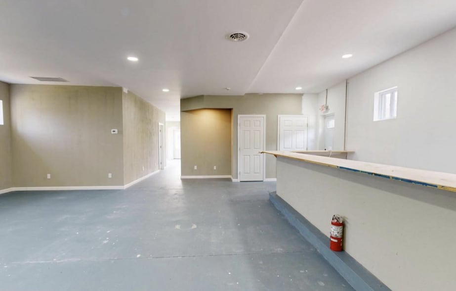 More Photos Of 38 Main St, East New Market Office For Lease