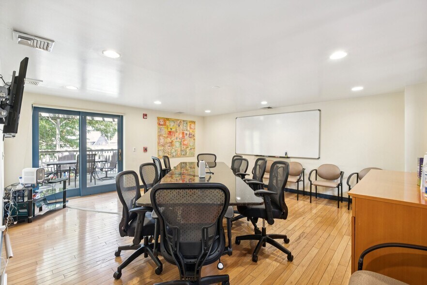 More Photos Of , Narberth Office For Sale