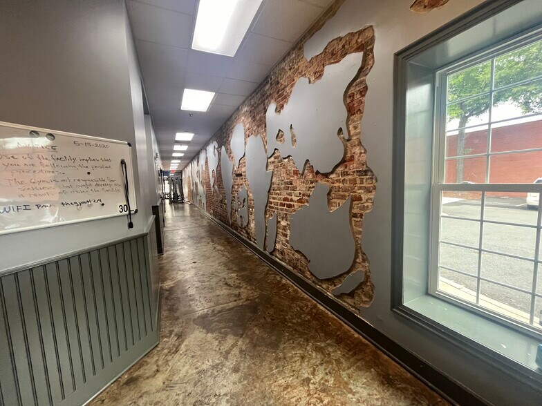 More Photos Of 214 Main St, Fort Mill General Retail For Lease