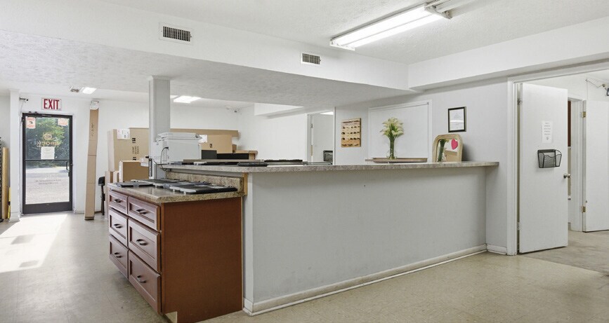 More Photos Of 2321 Hope Mills Rd, Fayetteville Unknown For Lease