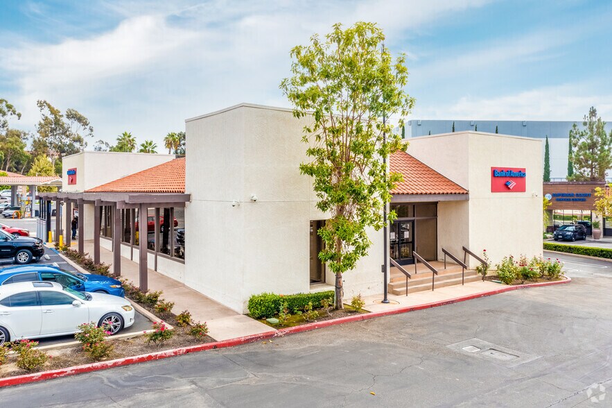 More Photos Of 27525-27573 Puerta Real, Mission Viejo Unknown For Lease