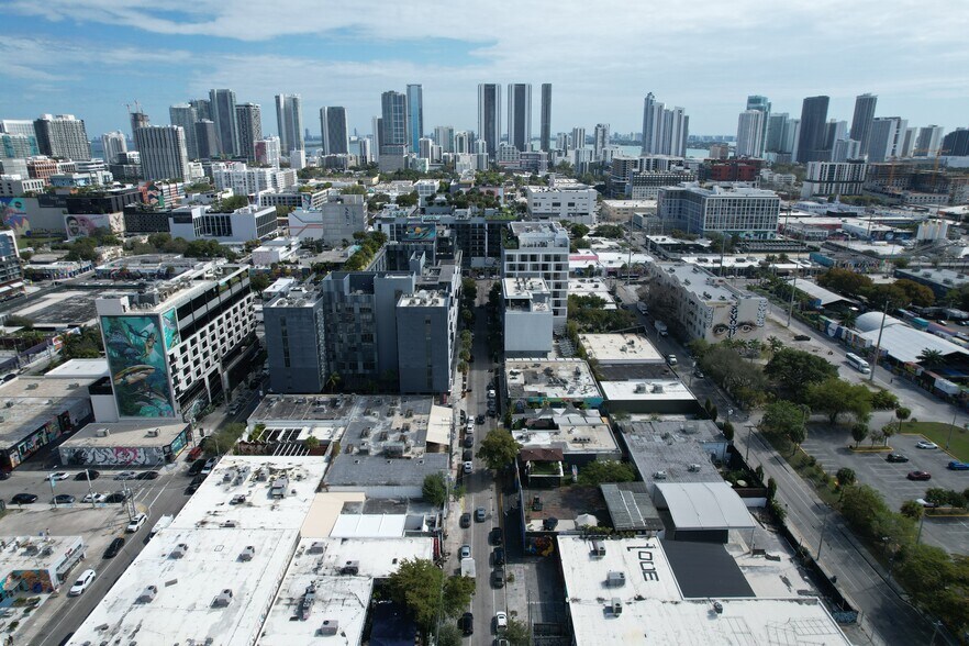 More Photos Of 345 NW 24th St, Miami Storefront Retail Office For Sale
