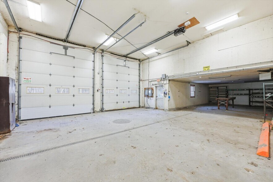 More Photos Of 58 Main st, Charlestown Office For Sale