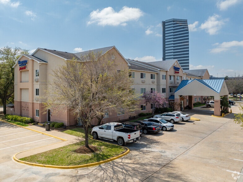 More Photos Of 2400 W Sam Houston Pky S, Houston Hotel For Sale