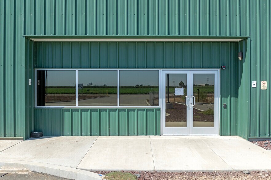 More Photos Of 1930 Lemon Ave, Patterson Food Processing For Sale