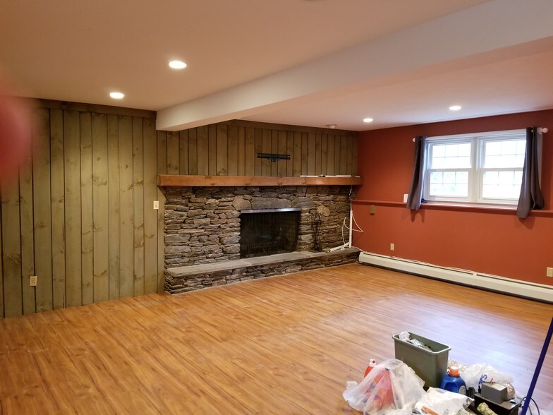 More Photos Of 450 W Todd St, Hamden Specialty For Sale