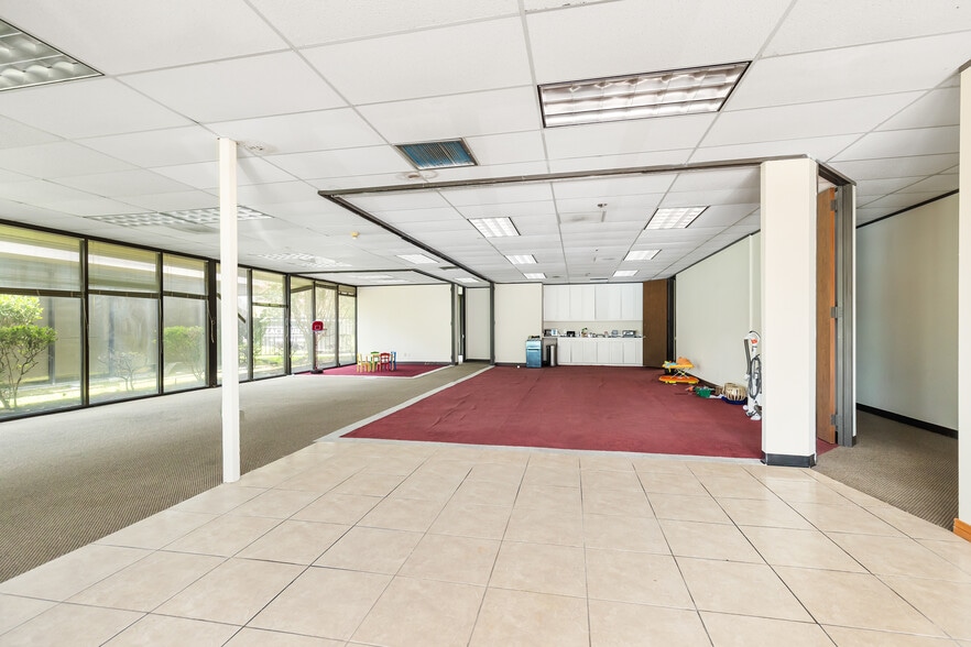 More Photos Of 14411 Cornerstone Village Dr, Houston Office For Lease