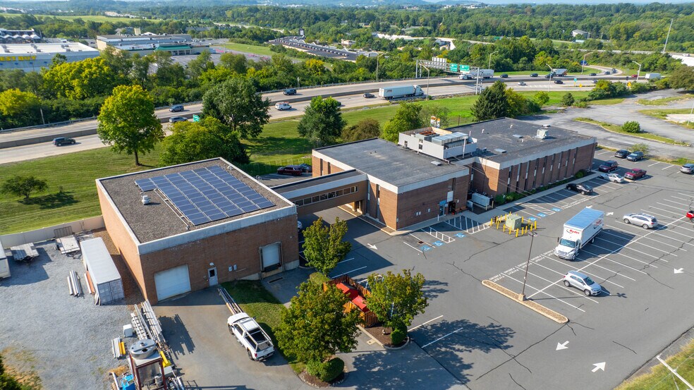 More Photos Of 625 Spring St, Wyomissing Office For Sale