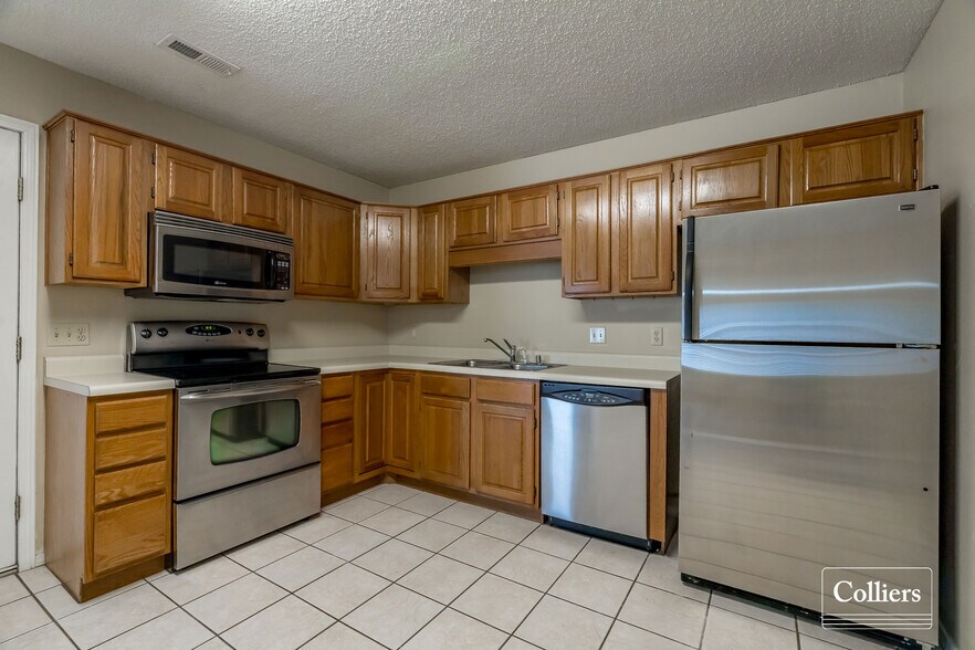 More Photos Of 523-616 Dockery Ln, Fayetteville Multifamily For Sale