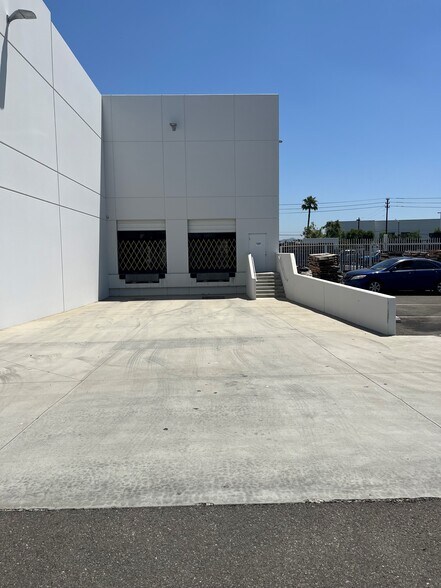 More Photos Of 11718 Burke St, Santa Fe Springs Warehouse For Lease