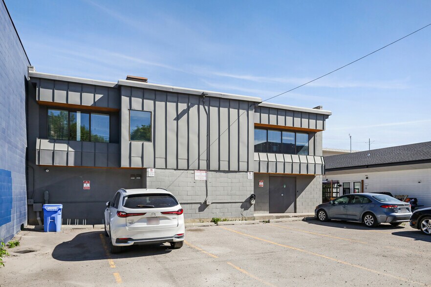 More Photos Of 1909 10th Ave SW, Calgary Office For Sale