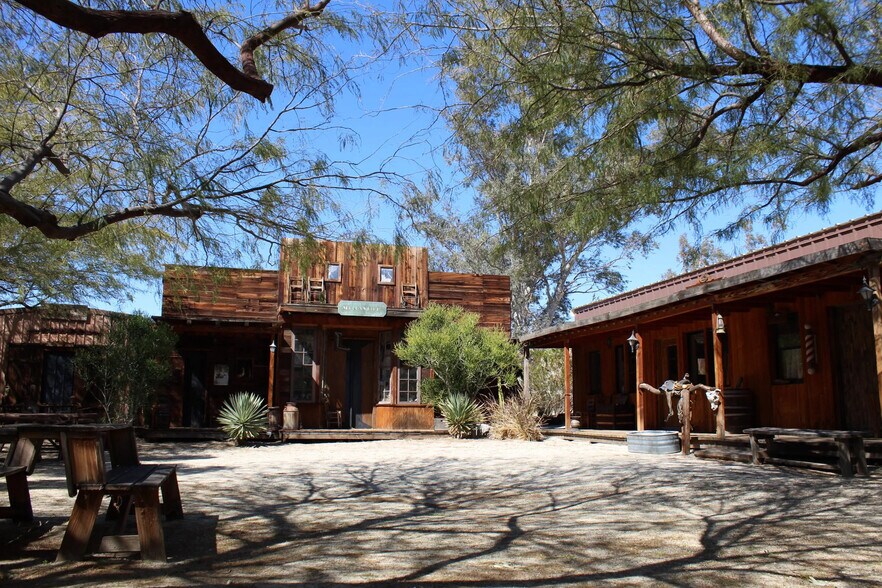 More Photos Of 14505 Yerxa Rd, Desert Hot Springs Hotel For Sale