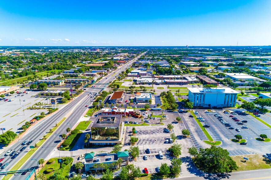 More Photos Of 6900 S Orange Blossom Trl, Orlando Office For Lease