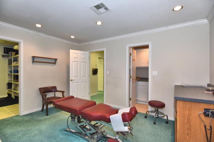 More Photos Of 13008 S 193rd East Ave, Broken Arrow Medical For Sale