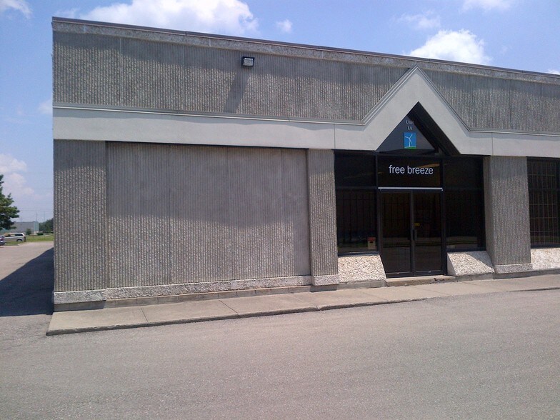 More Photos Of 745 Bridge St, Waterloo Office For Lease