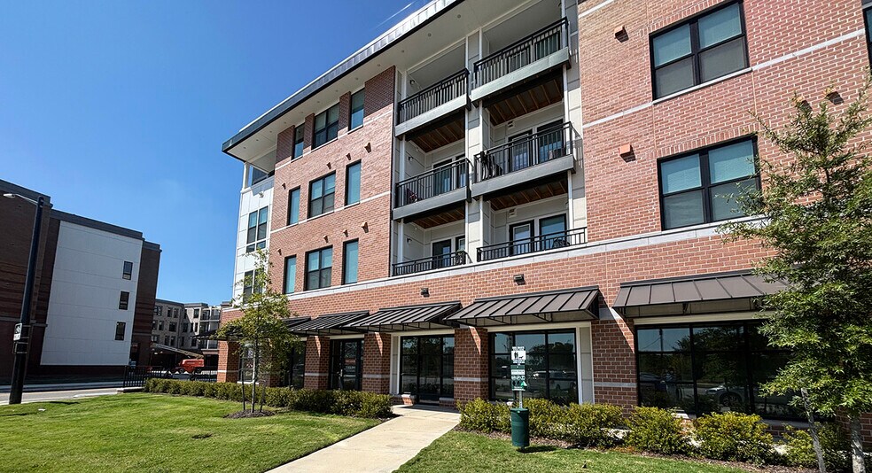 More Photos Of 451 Church St, Norfolk Apartments For Lease