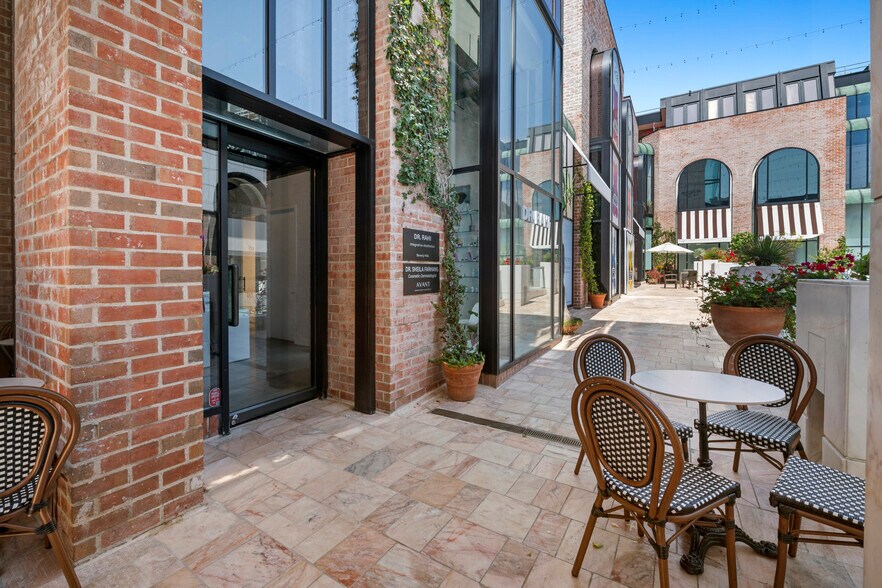 More Photos Of 413-445 N Rodeo Dr, Beverly Hills Coworking Space