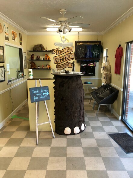 More Photos Of 302 Alabama St, Auburn Flex For Lease