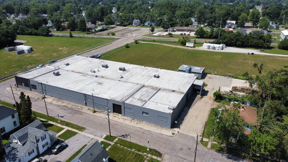 More Photos Of 309 N Prospect St, Sturgis Light Manufacturing For Sale
