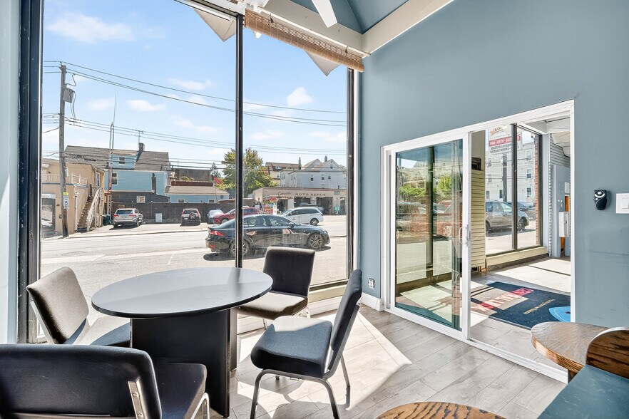 More Photos Of 22 W Lincoln Ave, Mount Vernon Freestanding For Lease