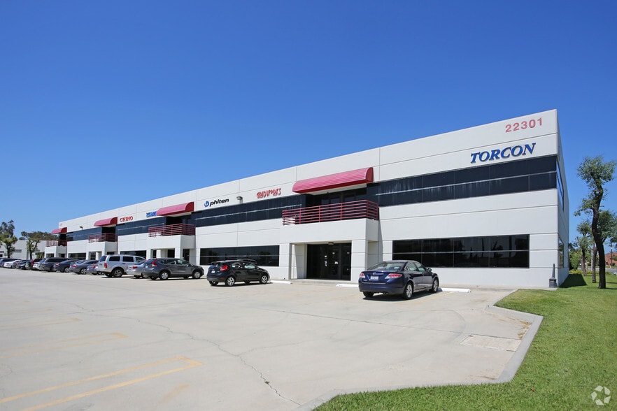 More Photos Of 22301-22309 S Western Ave, Torrance Light Distribution For Lease