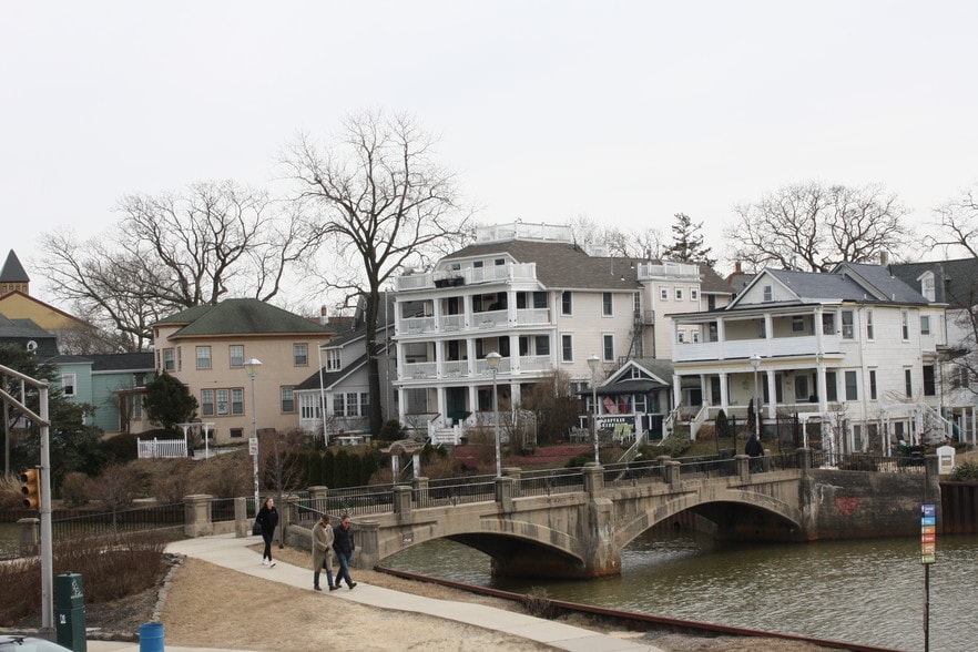 More Photos Of 601 Lake Ave, Asbury Park Office Residential For Lease