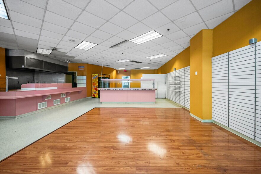 More Photos Of 3975 Fair Ridge Dr, Fairfax Office For Sale