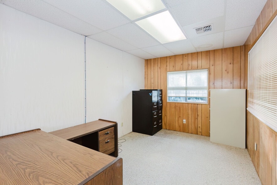 More Photos Of 4938 SW Lake Flora Rd, Port Orchard Office For Lease