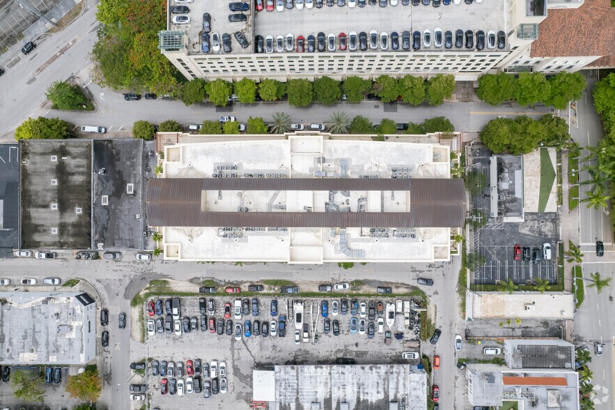 More Photos Of 135 San Lorenzo Ave, Coral Gables Office For Sale