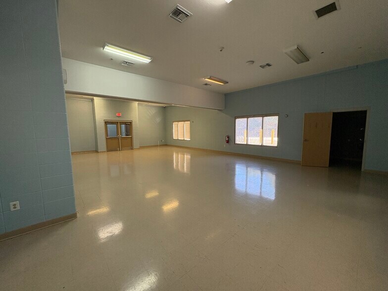 More Photos Of 841 Dunklin Bridge Rd, Fountain Inn Specialty For Sale