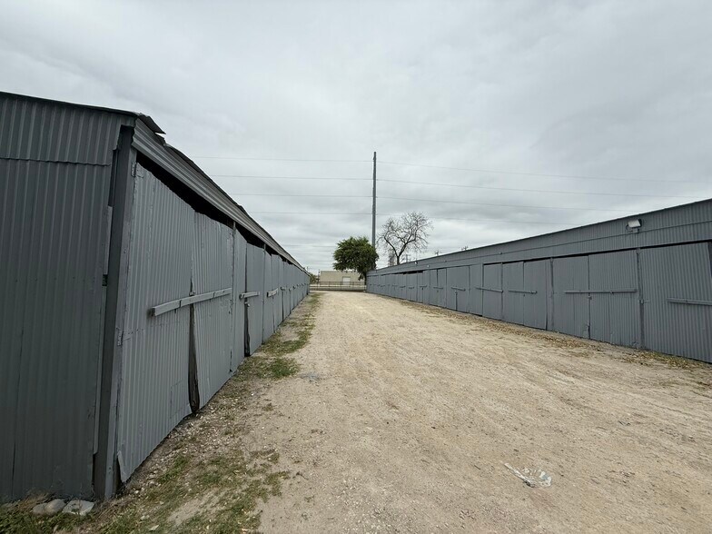 More Photos Of 4930 Callaghan Rd, San Antonio Self Storage For Sale