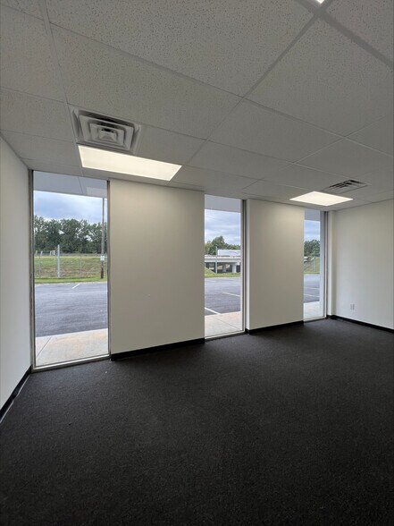 More Photos Of 2800 Lithonia Industrial Blvd, Lithonia Industrial For Lease