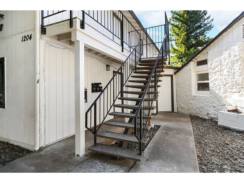 More Photos Of 1204 W 5th St, Chico Apartments For Sale