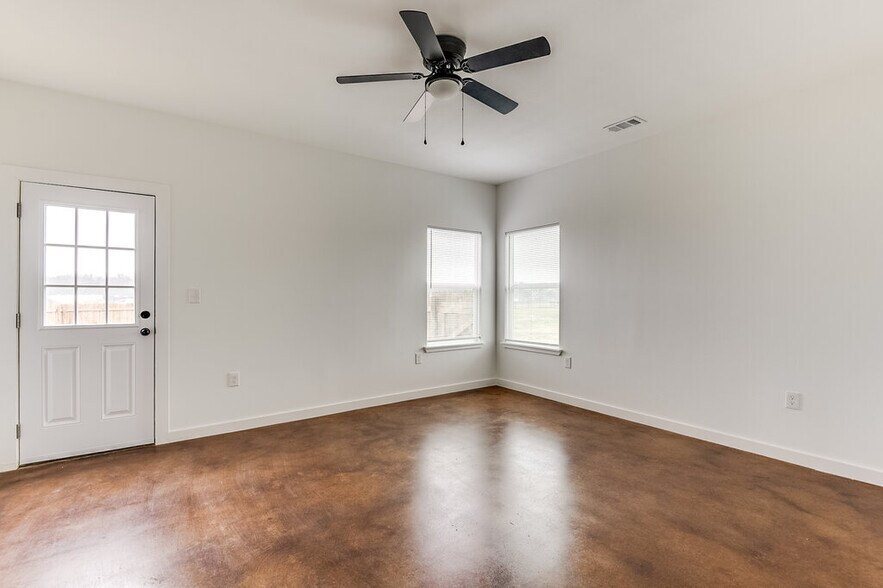 More Photos Of 1020 Burnett blvd, Alvarado Apartments For Sale