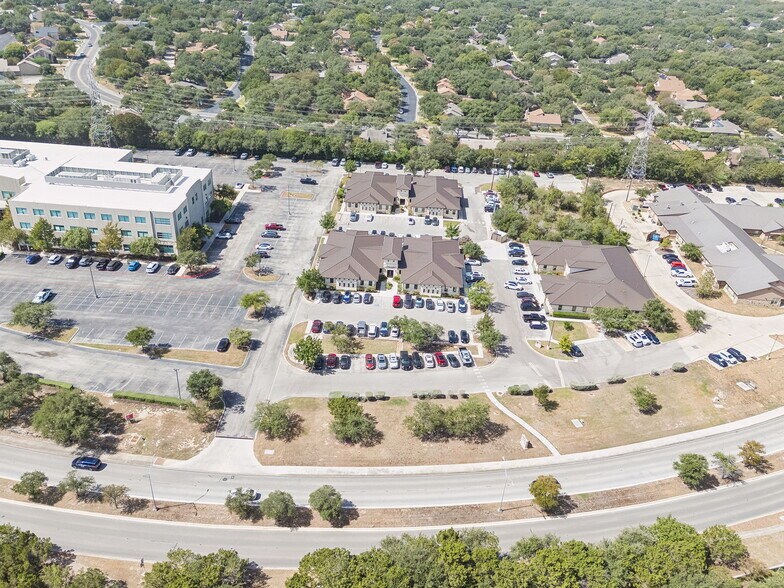 More Photos Of 4358 Lockhill Selma Rd, Shavano Park Medical For Lease