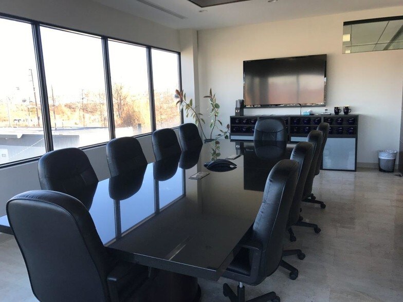 More Photos Of 440 Route 17 N, Hasbrouck Heights Office For Lease